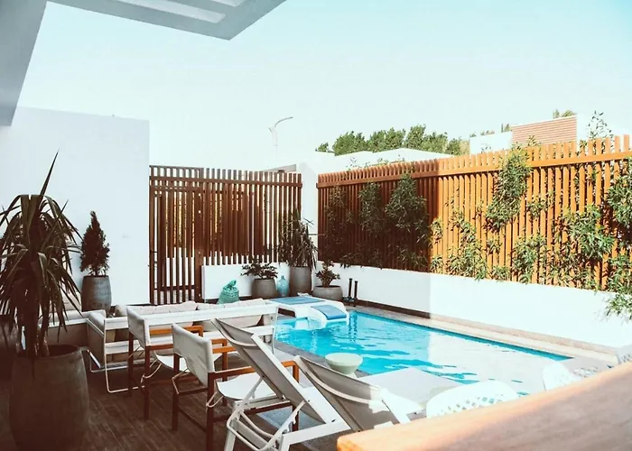 Villa Peaceful 3br At Sholan With Private Heated Pool *