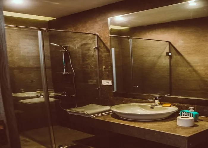 Villa Peaceful 3br At Sholan With Private Heated Pool Gurdaka
