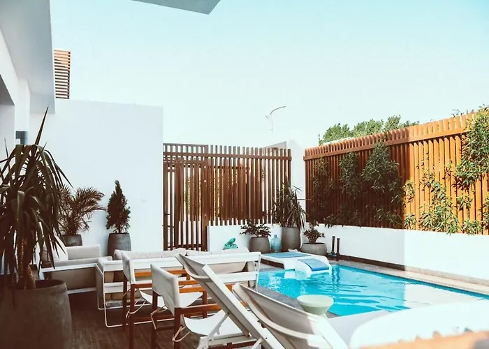 Peaceful 3br At Sholan With Private Heated Pool *