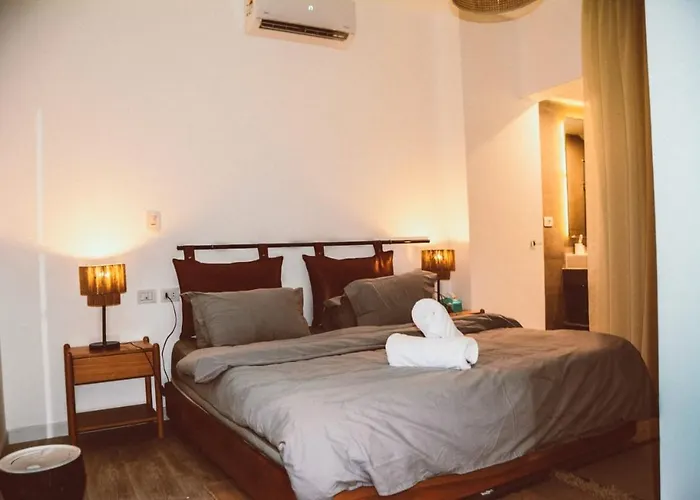 Peaceful 3br At Sholan With Private Heated Pool Villa Gurdaka